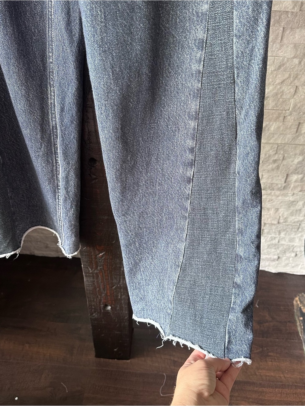 rag & bone Wide-Leg Two Tone Frayed Hem Miramar Jeans in Washed Blue Size Small - Picture 4 of 9